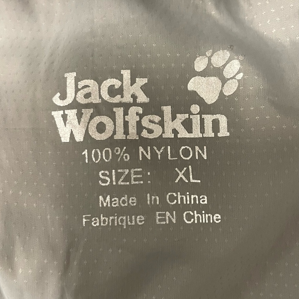 Jack Wolfskin Sz XL Gray Long Sleeve Nylon Packable Lightweight Jacket Hooded - Picture 6 of 6